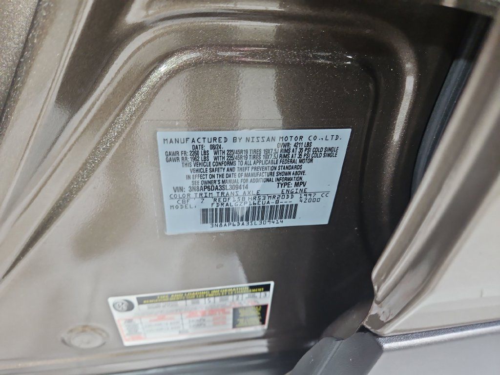 Certified 2025 Nissan Kicks SR FWD image 30