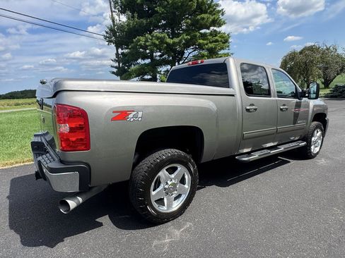 Used 2013 Chevrolet Silverado 2500 LTZ w/ LTZ Plus Package AWD/4WD image 6