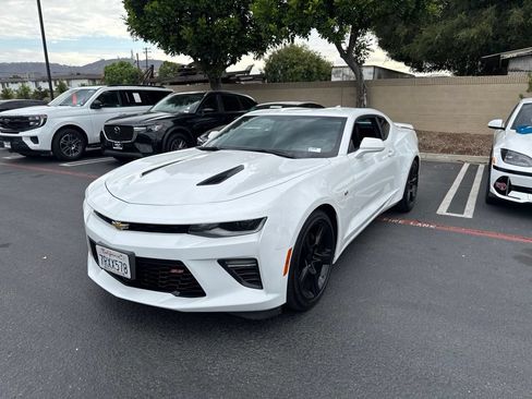 Used 2016 Chevrolet Camaro SS RWD image 1