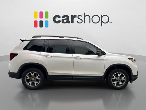 Used 2023 Honda Passport TrailSport image 6