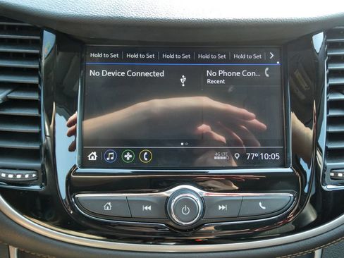 Certified 2019 Chevrolet Trax LT w/ LT Convenience Package AWD/4WD image 27