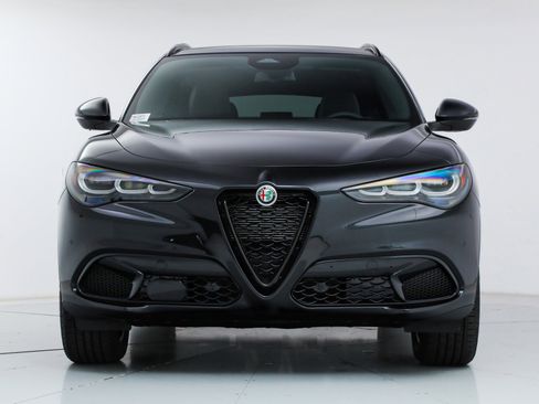 New 2025 Alfa Romeo Stelvio Sprint w/ Convenience Package image 8