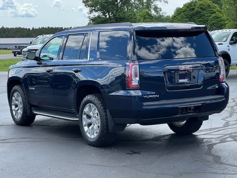 Used 2019 GMC Yukon SLE w/ SLE Value Package AWD/4WD image 10
