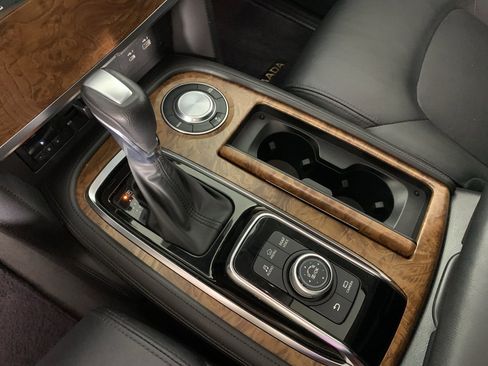 Used 2021 Nissan Armada SL w/ Captain's Chairs Package image 25