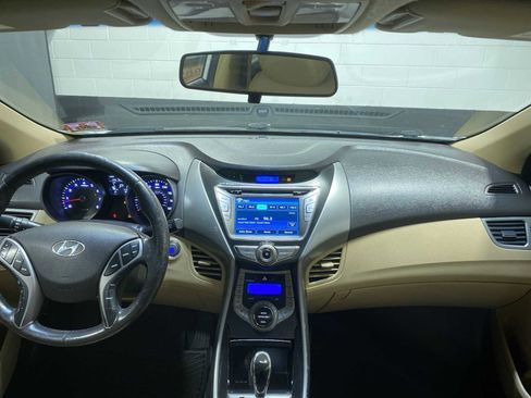 Used 2013 Hyundai Elantra Limited w/ Technology Pkg image 10