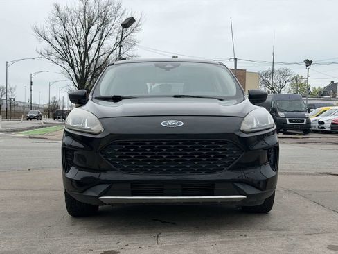 Used 2020 Ford Escape S image 2