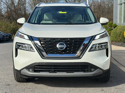 Certified 2021 Nissan Rogue SL w/ Premium Package image 3