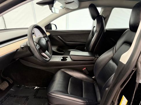 Used 2021 Tesla Model Y Long Range AWD/4WD image 13