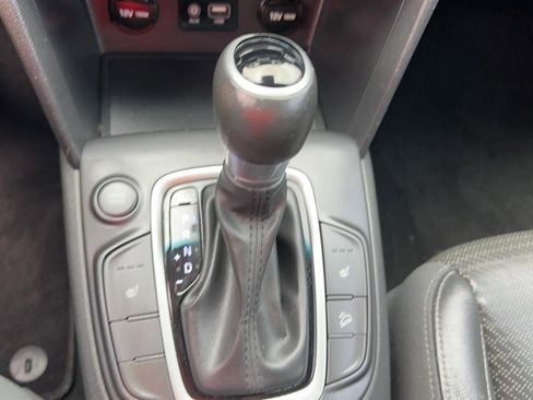 Used 2018 Hyundai Kona Limited image 41