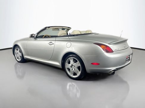 Used 2004 Lexus SC 430 Convertible RWD image 7
