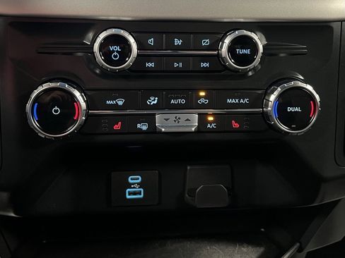 Used 2022 Ford F150 XLT w/ Equipment Group 302A High image 46