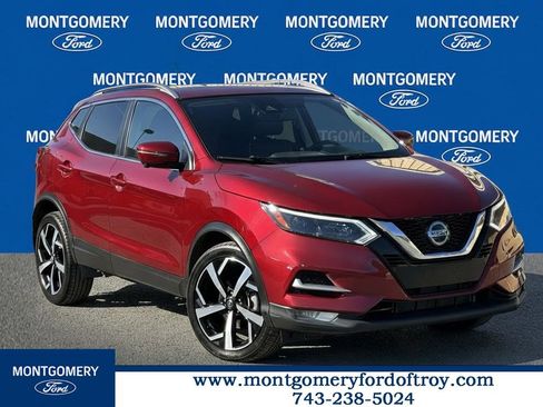 Used 2021 Nissan Rogue Sport SL w/ Premium Package image 1