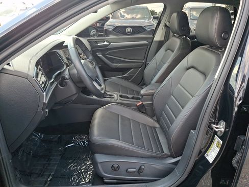 Used 2022 Volkswagen Jetta SE FWD image 13