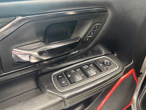Used 2023 RAM 1500 Limited w/ Body Color Bumper Group AWD/4WD image 17