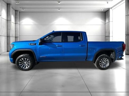 Used 2022 GMC Sierra 1500 AT4 w/ Technology Package image 4