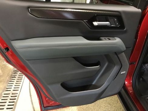 New 2026 GMC Yukon AT4 w/ AT4 Premium Plus Package AWD/4WD image 49