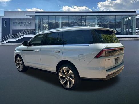 New 2026 Lincoln Navigator Black Label AWD/4WD image 5