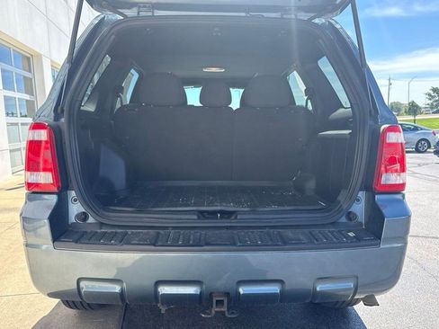 Used 2010 Ford Escape XLT AWD/4WD image 9