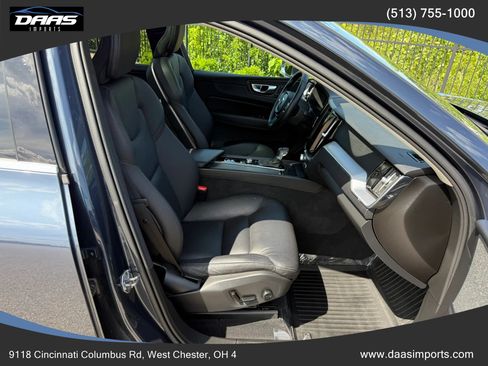 Used 2020 Volvo XC60 T5 Momentum w/ Protection Package Premier AWD/4WD image 31