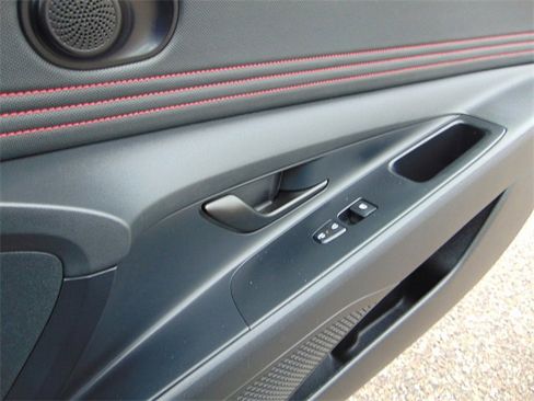 Used 2025 Hyundai Elantra N Line image 27
