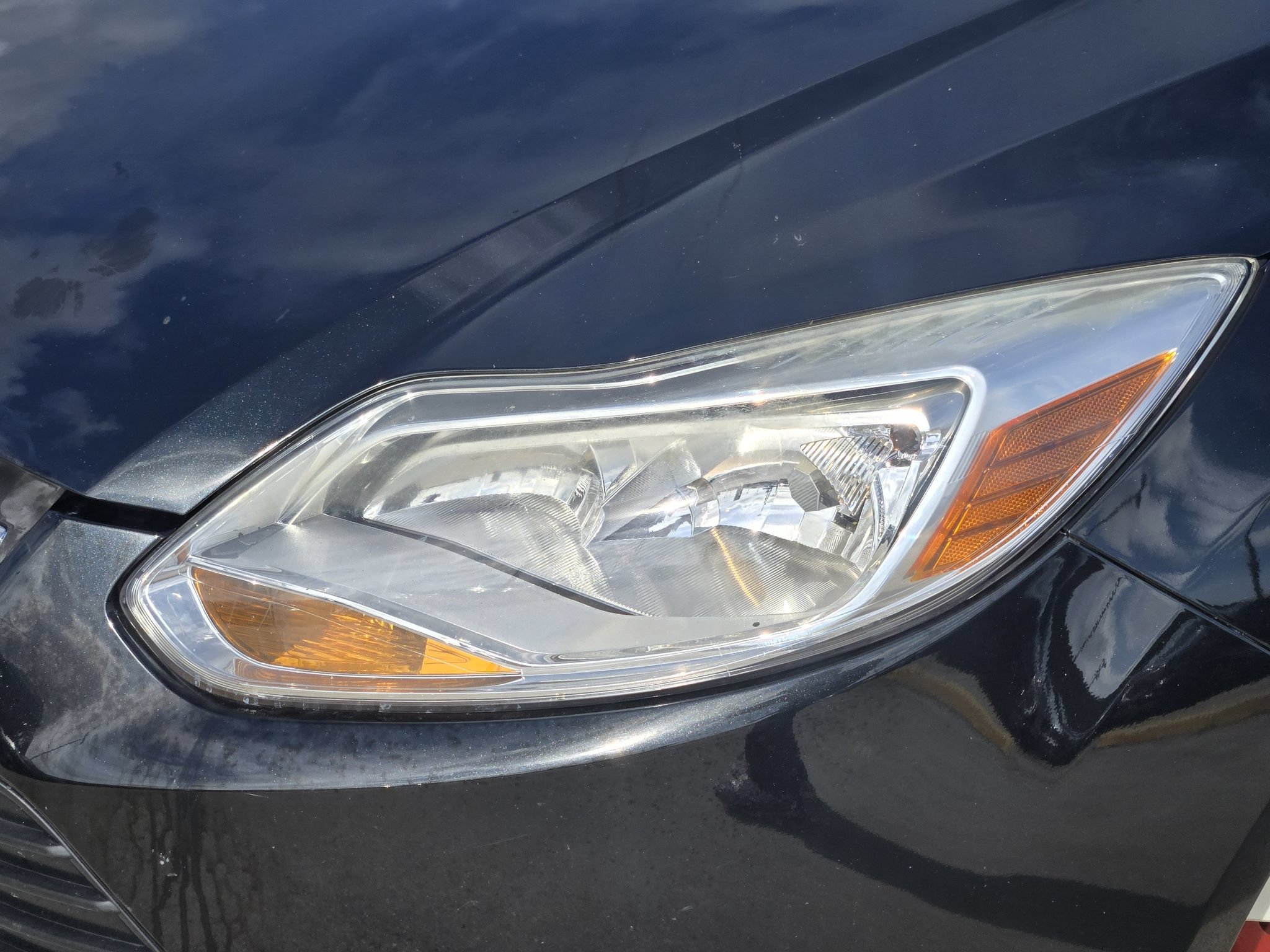 Used 2014 Ford Focus SE FWD image 9