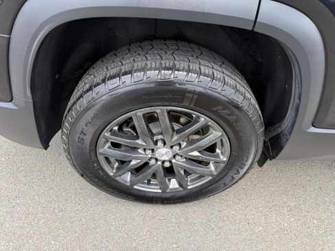 Used 2019 GMC Acadia SLT FWD image 15