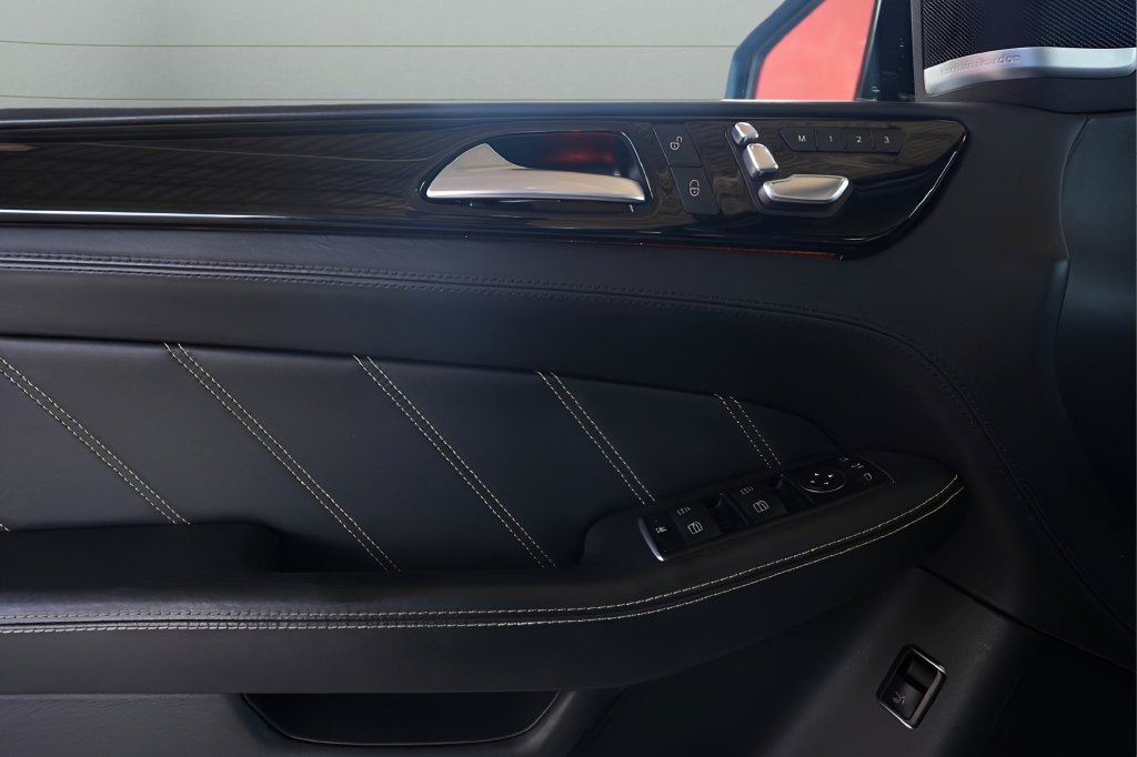 Used 2019 Mercedes-Benz GLE 63 AMG 4MATIC w/ Premium 3 Package image 24