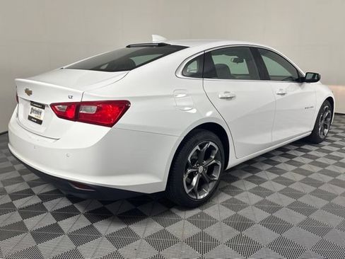 Used 2024 Chevrolet Malibu LT FWD image 35