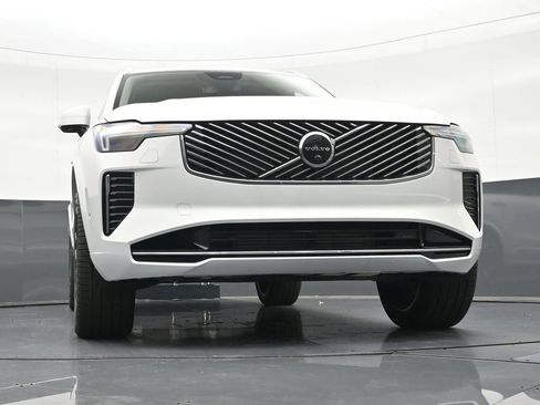 New 2026 Volvo XC90 T8 Ultra w/ Protection Package Premier AWD/4WD image 27