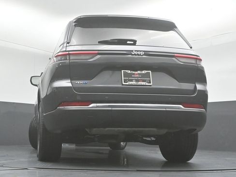 Used 2022 Jeep Grand Cherokee Limited 4xe image 36