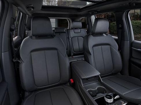 New 2026 Jeep Grand Cherokee Limited AWD/4WD image 16