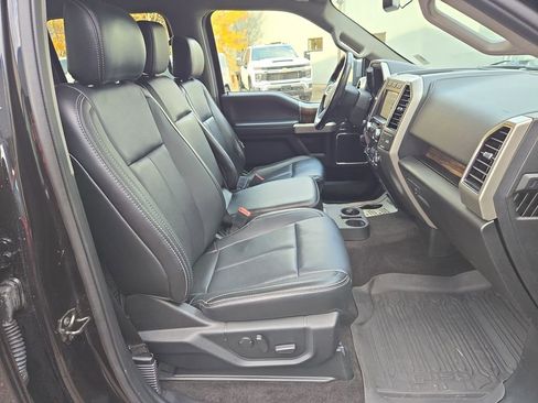 Used 2020 Ford F150 Lariat image 17