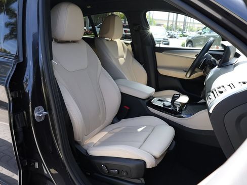 Used 2025 BMW X4 xDrive30i w/ Premium Package AWD/4WD image 22