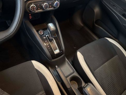 Used 2020 Nissan Versa SV w/ Trunk Package image 24