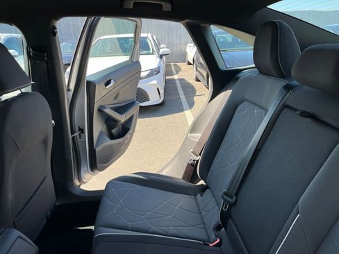 Used 2025 Volkswagen Jetta Sport image 37