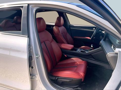 Certified 2024 Kia K5 GT-Line image 7