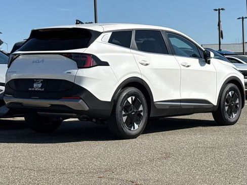 New 2026 Kia Sportage LX FWD image 5