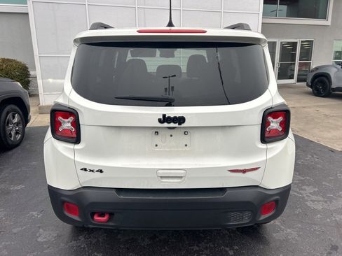 Used 2023 Jeep Renegade Trailhawk image 6