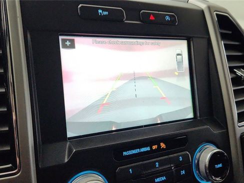 Used 2018 Ford F150 Lariat w/ Equipment Group 502A Luxury image 39