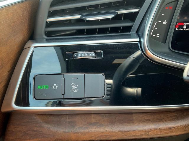 Used 2025 Audi Q7 3.0T Premium Plus AWD/4WD image 17