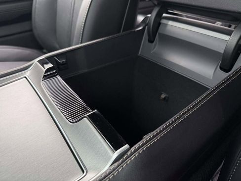 New 2025 Jeep Wagoneer L Series II w/ Premium Group I image 31