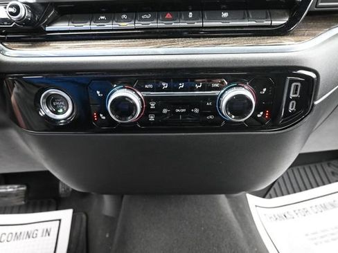 Used 2024 GMC Sierra 1500 Elevation AWD/4WD image 13