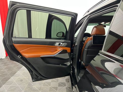 Used 2019 BMW X7 xDrive40i w/ Premium Package AWD/4WD image 25