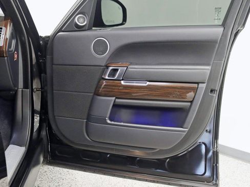 Used 2016 Land Rover Range Rover Supercharged image 37