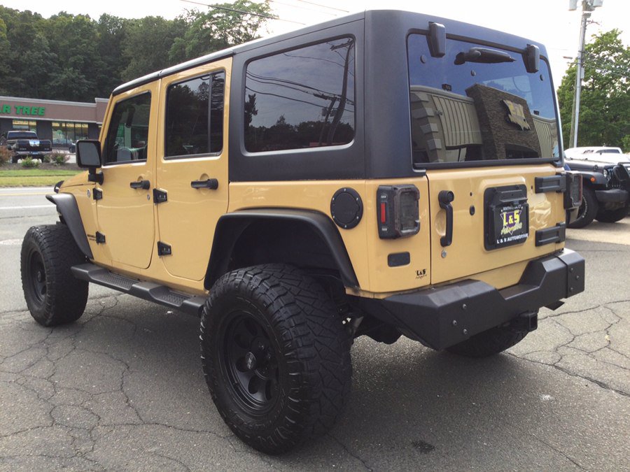 Used 2014 Jeep Wrangler Unlimited Sport w/ Quick Order Package 24S AWD/4WD image 10