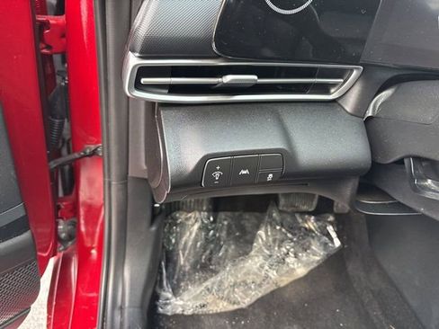 Certified 2023 Hyundai Elantra SEL w/ Convenience Package image 8