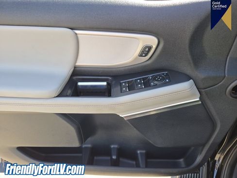 Certified 2025 Ford Expedition Active AWD/4WD image 21