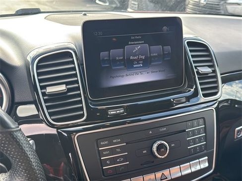 Used 2018 Mercedes-Benz GLE 350 4MATIC image 18