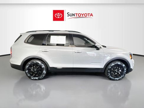 Used 2024 Kia Telluride SX Prestige X-Pro AWD/4WD image 2