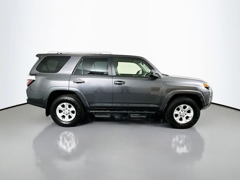 Used 2015 Toyota 4Runner SR5 image 4